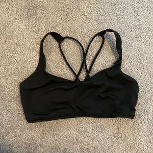 Lululemon free to be bra